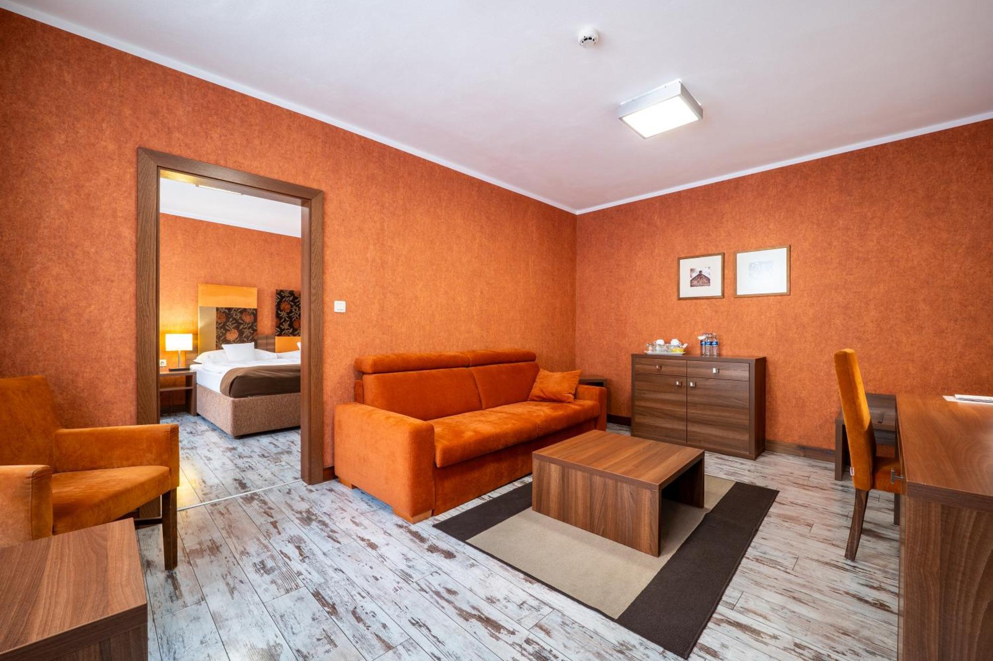 Hotel Belassi Бойнице Экстерьер фото