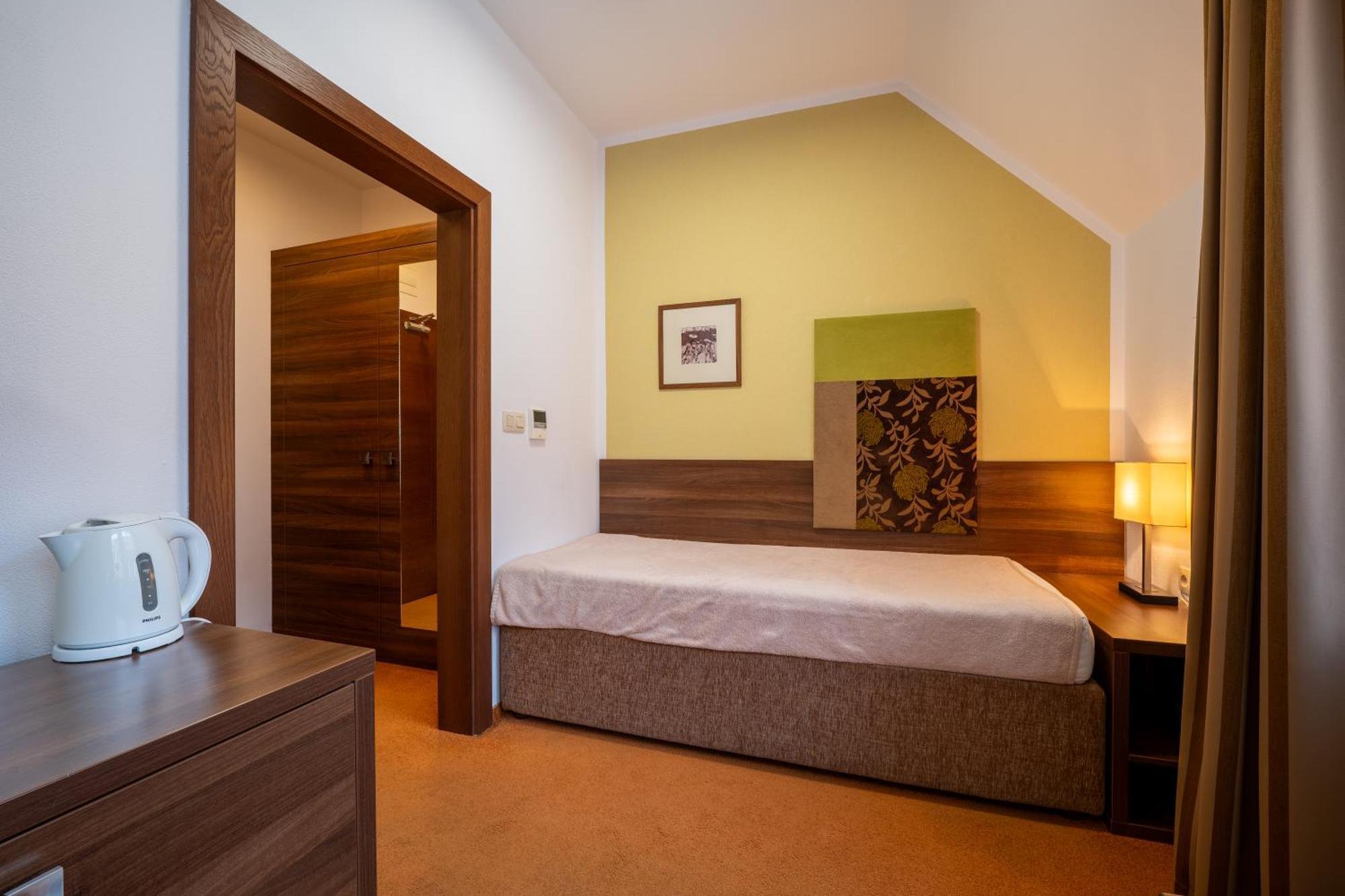 Hotel Belassi Бойнице Экстерьер фото