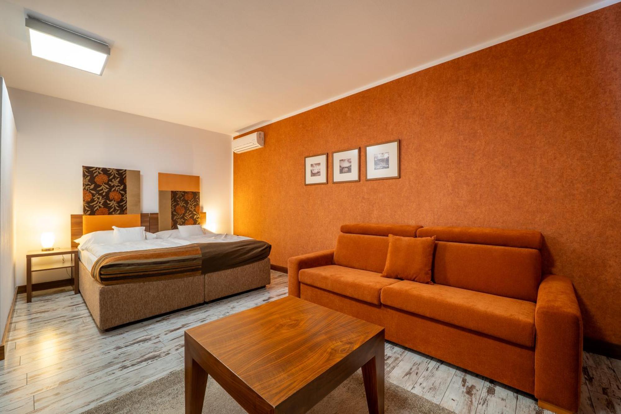 Hotel Belassi Бойнице Экстерьер фото