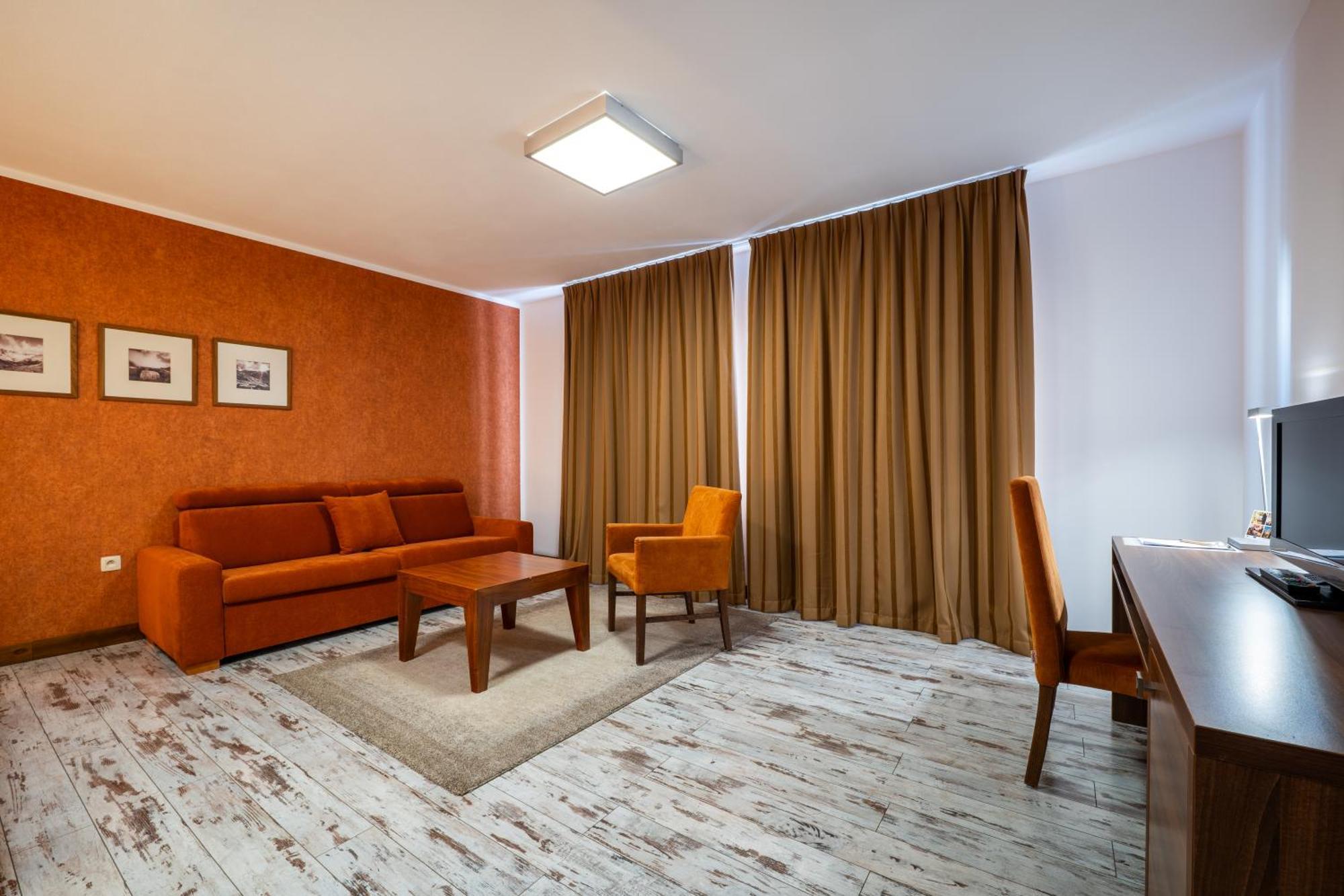 Hotel Belassi Бойнице Экстерьер фото
